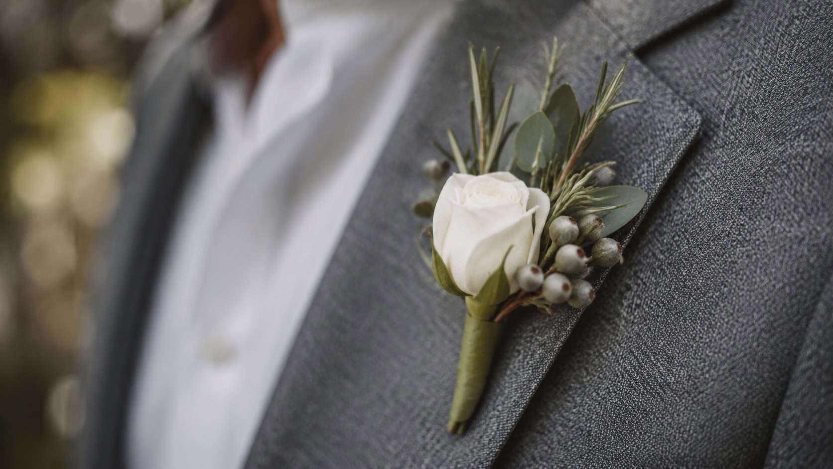 cheap vs expensive boutonniere cost breakdown featured