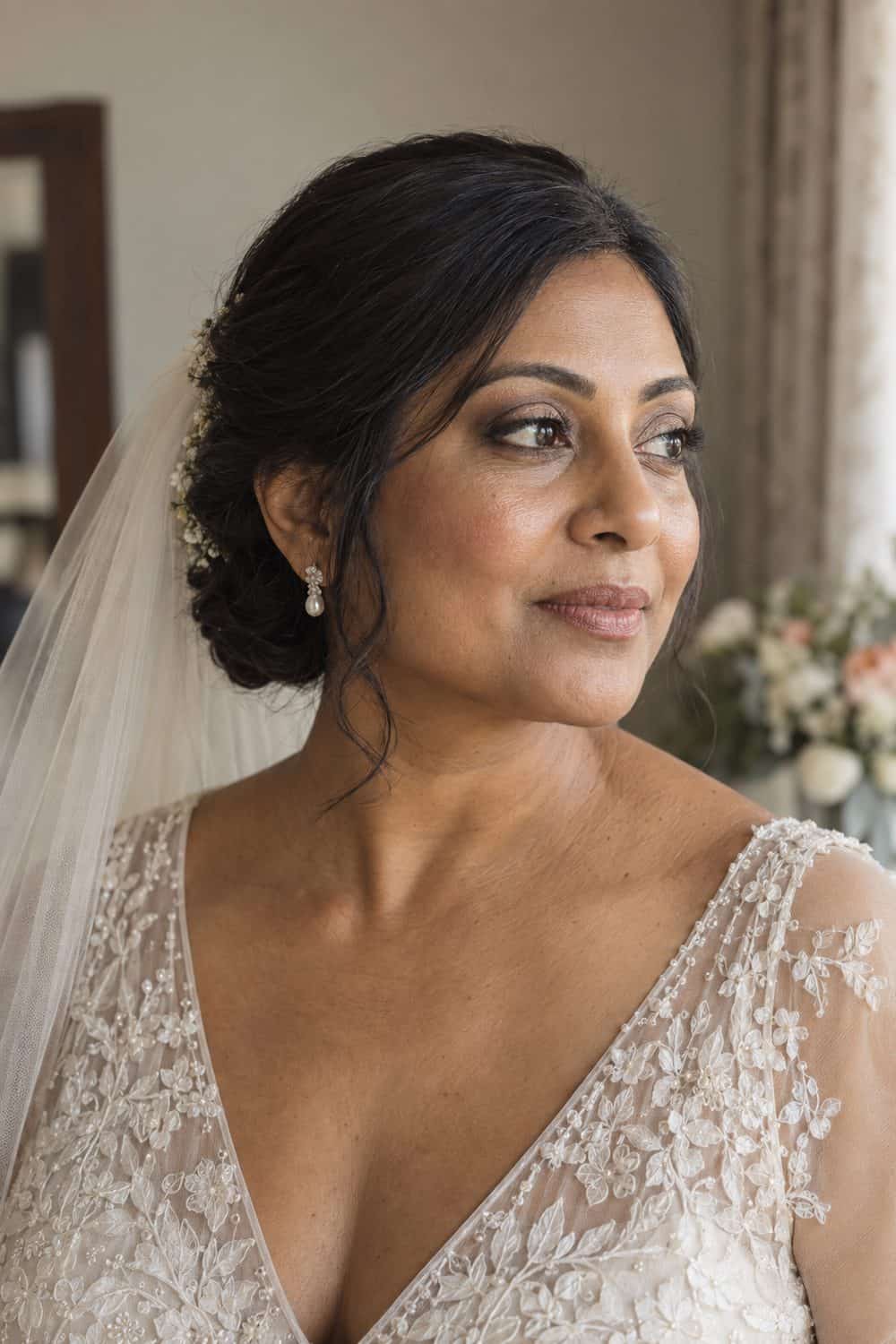 Cool Taupe Halo Eye wedding inspiration
