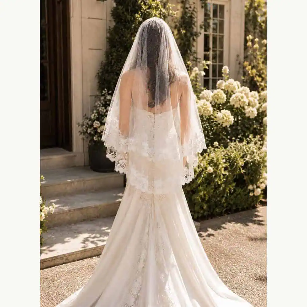 Two-Layer 3D Floral Lace Cathedral Veil